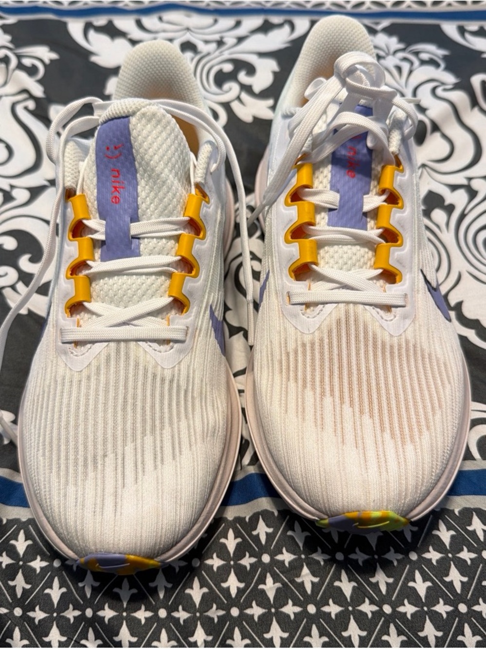 Nike White Kids Sneakers with Purple and Yellow Details